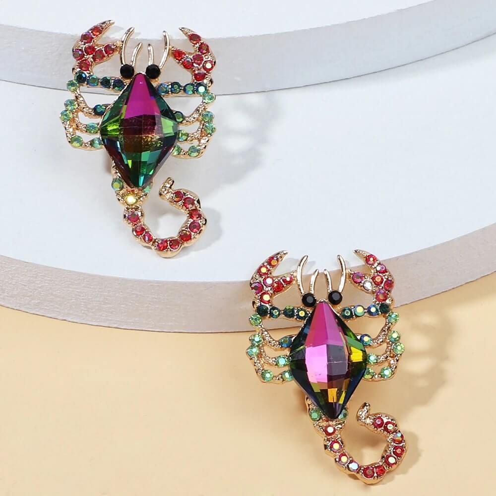 Brinco Scorpion Místico