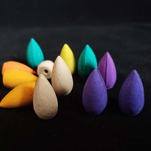 Ritual de Relaxamento, Pacote de Cones de Incenso, Cachoeira de Aromas, Aromaterapia em Casa, Momentos de Tranquilidade, Relaxamento Diário, Fragrâncias Naturais, Terapia de Aroma, Sensação de Cachoeira em Casa, Aromas Relaxantes, Renove suas Energias, Experiência de Bem-Estar, Aromas de Cachoeira, Pacote com 50 Cones de Incenso, Sessão de Relaxamento, Incenso Cachoeira para Ambiente Calmo, Terapia Aromática, Rituais de Calma, Momentos de Serenidade, Pacote de Incenso para Relaxar.
