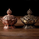 Incensário Flor de Lótus, Sândalo Aromático, Beleza Espiritual, Decoração Zen, Significado da Flor de Lótus, Aromaterapia Elegante, Incensário em Liga de Zinco, Meditação Tranquilizadora, Presente Espiritual, Estética e Significado, Decoração Espiritual, Incenso Relaxante, Flor de Lótus em Três Cores, Ambiente Sereno, Práticas de Bem-Estar, Incenso Aromático, Elegância Decorativa, Renascimento Espiritual, Aura Tranquilizadora, Design Único.