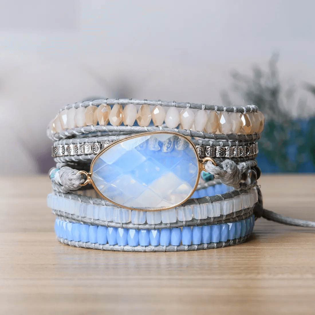  Pulseira Opala Sublime, Jóia Espiritual, Atrai Amor, Paz Profunda, Significado da Opala, Pedra Única, Feita à Mão, Gema de Alta Qualidade, Serenidade Interior, Intuição Desperta, Equilíbrio Energético, Pulseira Exclusiva, Amor e Paz, Opala e Couro, Estilo Artesanal, Personalizada ao Pulso, Energia Calmante, Jóia Única, Pulseira Opala 85cm, Elegância Espiritual.