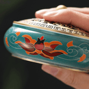  Incensário Sândalo da Purificação, Ritual de Incenso, Energias Renovadas, Aromaterapia em Casa, Prática Ancestral, Meditação e Relaxamento, Fragrância Terapêutica, Porta Incenso Exclusivo, Purificação do Ambiente, Sândalo Sagrado, Experiência Sensorial, Bem-estar Doméstico, Aromas Naturais, Equilíbrio Espiritual, Decoração Zen, Momentos de Tranquilidade, Ambiente Revitalizado, Essência de Purificação, Efeito Calmante, Conexão com a Natureza.