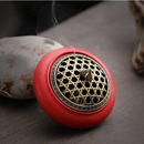 Incensário Sândalo da Paixão, Aromaterapia em Casa, Purificação do Ambiente, Relaxamento Sensorial, Fragrância Relaxante, Rituais de Bem-Estar, Incenso de Sândalo, Ambiente Sagrado, Meditação Guiada, Alívio do Estresse, Ansiedade, Ambiente Ritualístico, Aroma Terapêutico, Incenso de Longa Duração, Experiência Sensorial, Energia Positiva, Momentos de Tranquilidade, Purificação da Aura, Incensário Exclusivo, Bem-Estar em Casa.