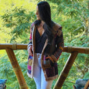 Casaco feminino de inverno boho com capuz, patchwork vintage e forro térmico, ideal para dias frios com estilo