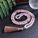 Japamala Quartzo Rosa, 108 Contas, Meditação e Mantras, Atrai Amor, Cura Interior, Japamala com Pulseira de Brinde, Energia Positiva, Harmonia Espiritual, Presente Significativo, Quartzo Rosa para Amor, Ferramenta de Meditação, Cordão de Contas, Acessório Espiritual, Beleza e Propósito, Quartzo Rosa e Chakra do Coração, Energia Vibrante, Proteção Espiritual, Prática Espiritual Diária, Aura de Tranquilidade, Estilo e Espiritualidade.