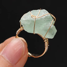 Anel Feminino de Pedras Naturais Ajustável - Beleza e Energia