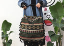 Bolsa de Franjas, Harmonia Hippie, Acessório Boho, Estilo Casual, Bolsa Feminina, Moda Hippie, Design Único, Algodão de Qualidade, Bolsa de Ombro, Tendência Boho, Estilo Hippie Chic, Franjas Elegantes, Praticidade com Estilo, Bolsa Saco, Presente Exclusivo, Moda Artesanal, Bolsa Versátil, Charme Hippie, Detalhes Diferenciados, Bolsa Boho Feminina.
