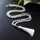 Japamala de Selenita, Pulseira Grátis, Conjunto de Meditação, Pedra Natural Selenita, Japamala de 108 Contas, Energia Espiritual, Purificação Energética, Pulseira de Proteção, Guias Espirituais, Conexão Superior, Elevação Espiritual, Colar de Meditação, Energia Positiva, Proteção Energética, Selenita 100% Natural, Japamala Exclusivo, Meditação Guiada, Presente Espiritual, Energia da Selenita, Japamala e Pulseira Set.