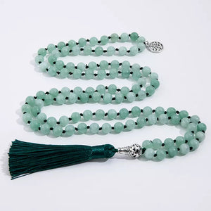 Boa sorte, Prosperidade, Energia Positiva, Jade Natural, Japamala de Pedra, Equilíbrio Interior, Talismã Pessoal, Saúde e Longevidade, Amor Próprio, Coragem, Beleza Espiritual, Prática Espiritual, Energia Calmante, Autenticidade da Jade, Conexão Espiritual, Bênçãos da Jade, Bem-Estar Físico, Significado Profundo, Japamala Único, Pedra Jade Vibrante