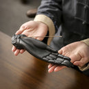 Incensário de Cerâmica, Mãos Mágicas, Decoração Zen, Aromaterapia em Casa, Atmosfera Mística, Relaxamento Profundo, Design Exclusivo, Incenso Encantador, Toque Estético, Incensário Artesanal, Cerâmica de Qualidade, Estilo Único, Casa Zen, Ambiente Harmonioso, Arte Sensorial, Relaxamento em Casa, Elemento Decorativo, Shop Online, Presente Aromático, Design Encantador