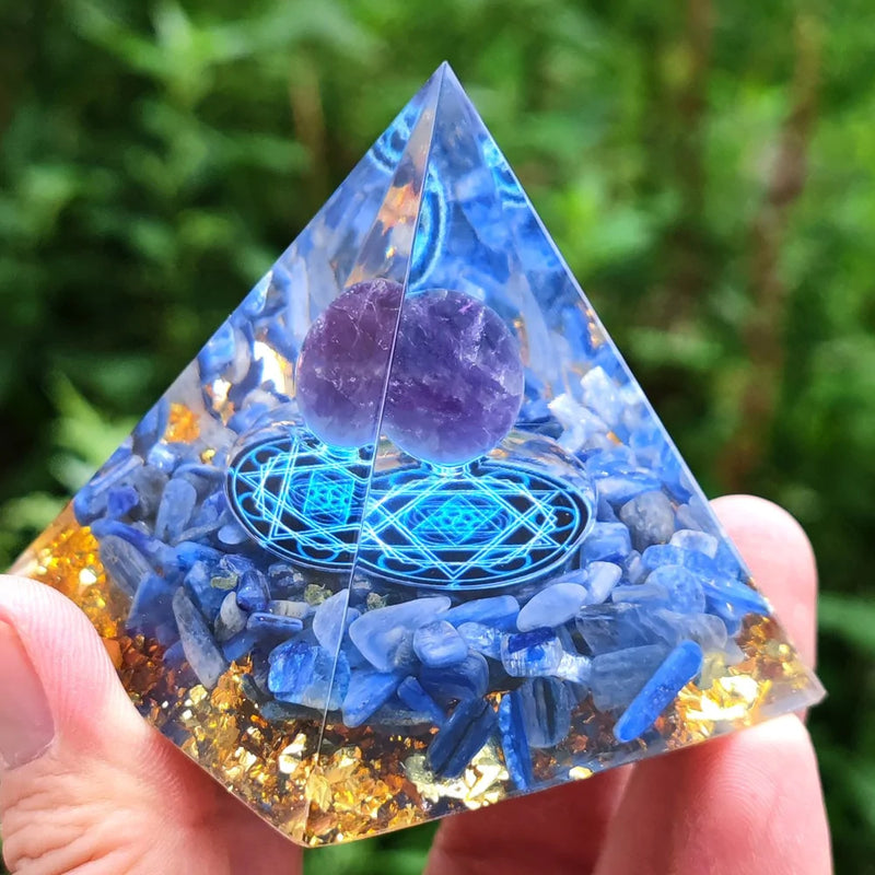 Orgonite das Pedras Naturais Lápis Lazuli e Ametista